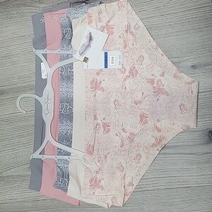 JESSICA SIMPSON 5PK HIPSTERS.